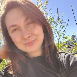 Meet your Posher, Caitlin